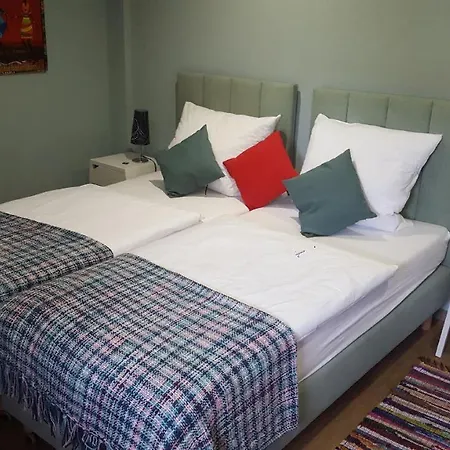 Renatus Apartment